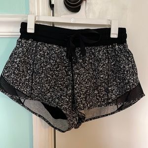 Black and white flower Lululemon shorts size 4